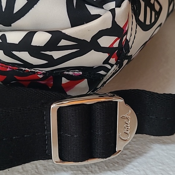 Coach "Daisy" White/Black/Red Floral-Logo Print Fabric Backpack - Picture 6 of 15